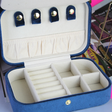 Load image into Gallery viewer, Italian Velvet Jewelry Box with Mirror