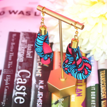Load image into Gallery viewer, Peach Blues African Print Knot Earrings