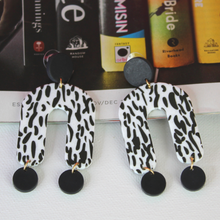 Load image into Gallery viewer, Black and White Earrings