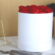 Load image into Gallery viewer, Preserved Red Roses in Basic Round Box
