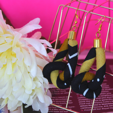Load image into Gallery viewer, Black &amp; Gold African Danglers
