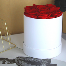 Load image into Gallery viewer, Preserved Red Roses in Basic Round Box
